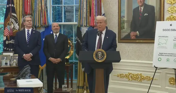 Выступление Трампа с заявлением из Овального кабинета