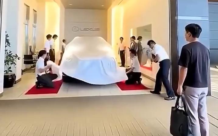 Вот что бывает когда вы покупаете Lexus в Японии